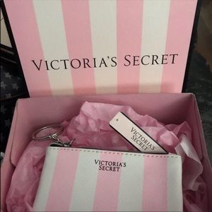 *signature victoria’s secret keychain wallet nwts*